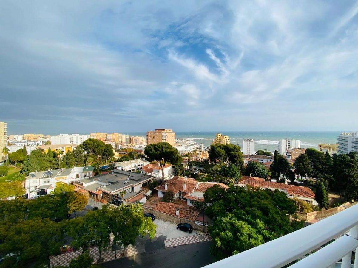 Moderno Apartamento con Vistas al Mar -Benalmadena Bagian luar foto