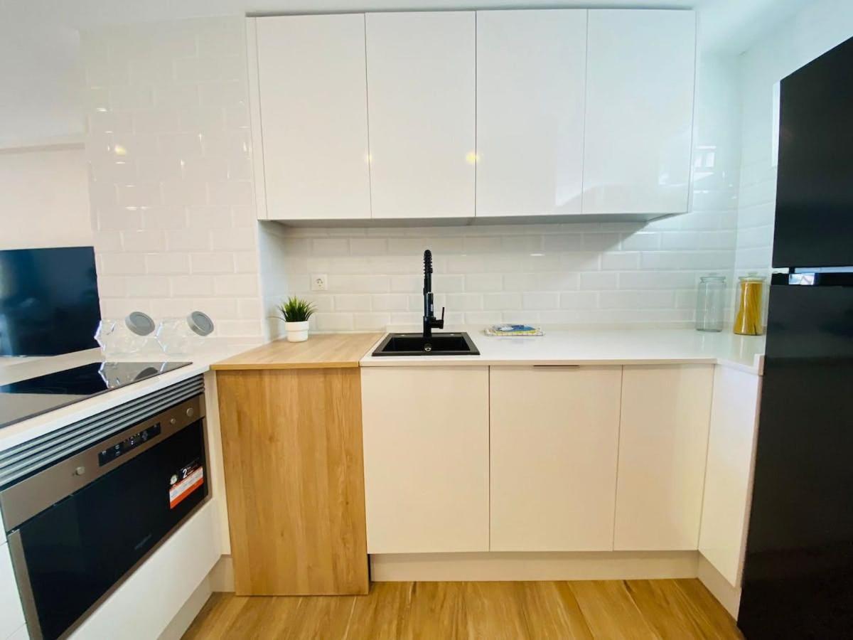 Moderno Apartamento con Vistas al Mar -Benalmadena Bagian luar foto